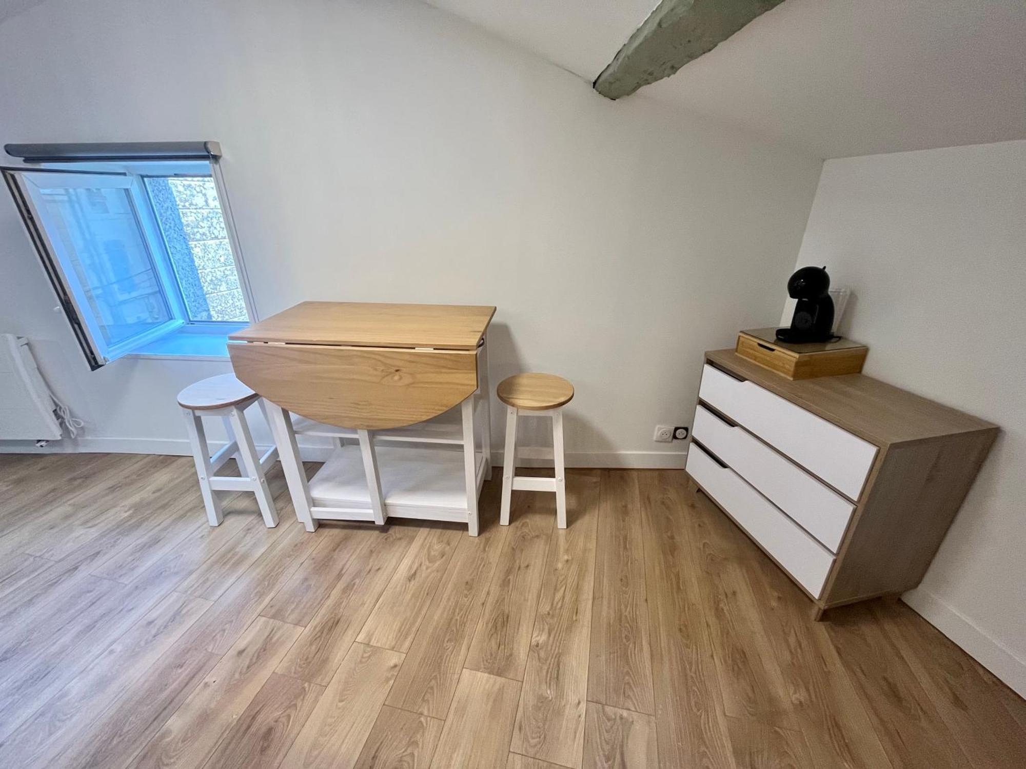 Sous Les Toits Du Parvis Apartment Niort Exterior photo